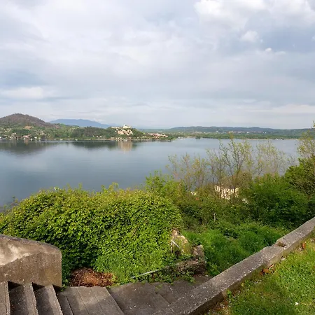 Apartment Nel Cuore Di Arona- Via Pertossi *