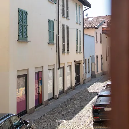 Nel Cuore Di Arona- Via Pertossi Apartment