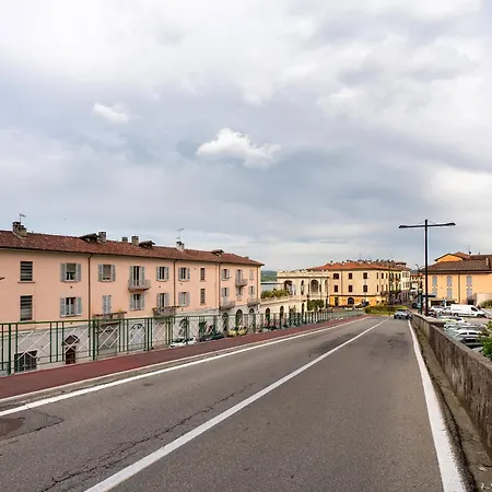 Nel Cuore Di Arona- Via Pertossi