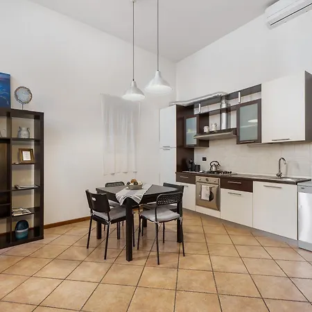 Apartment Nel Cuore Di Arona- Via Pertossi Arona