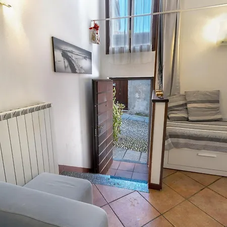 Apartamento Nel Cuore Di Arona- Via Pertossi *